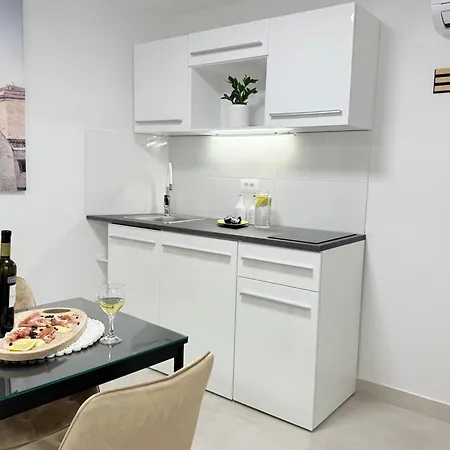 Imperium Iv - With Terrace